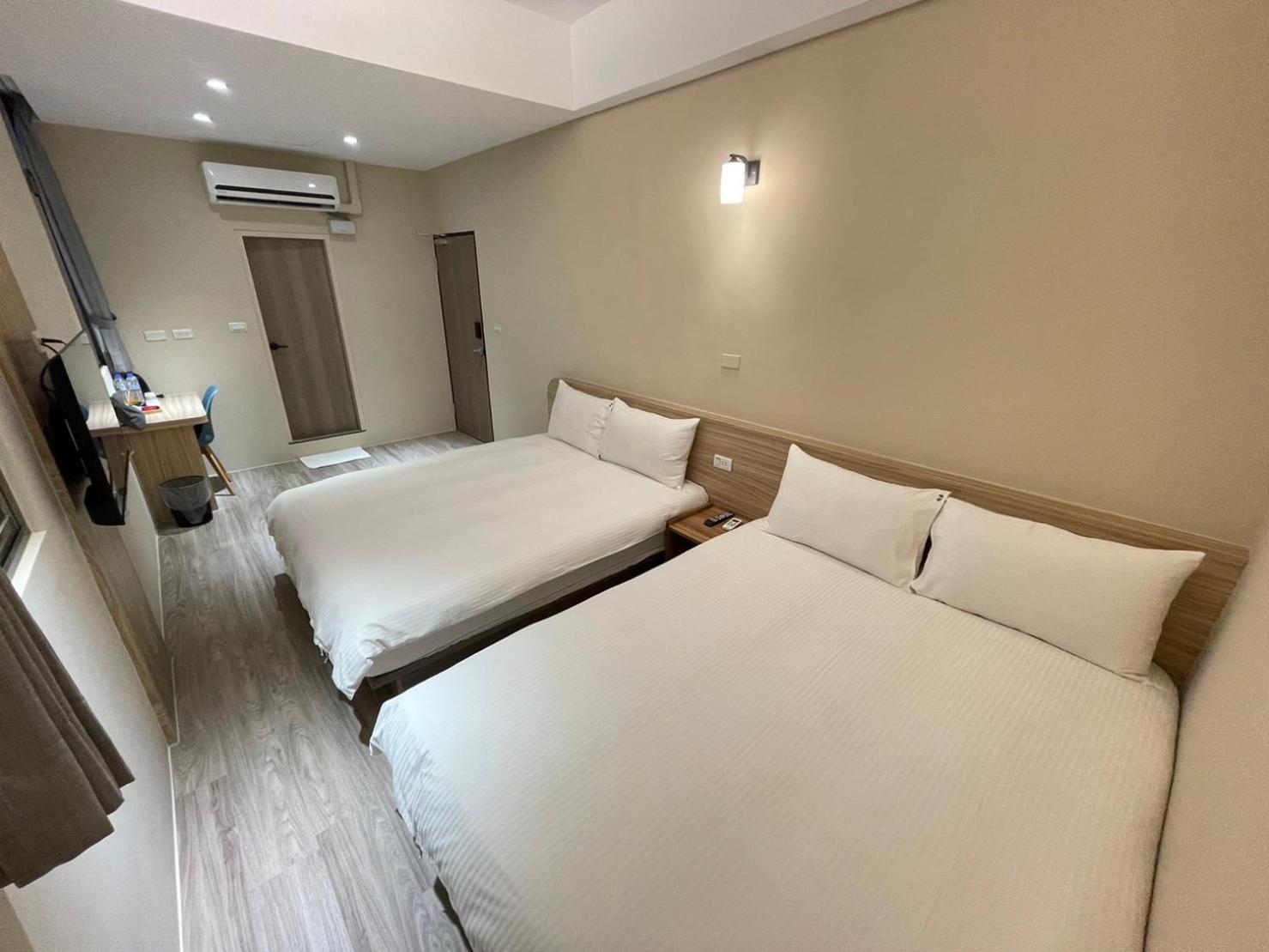 Shuntai Inn Fengshan  Exterior photo