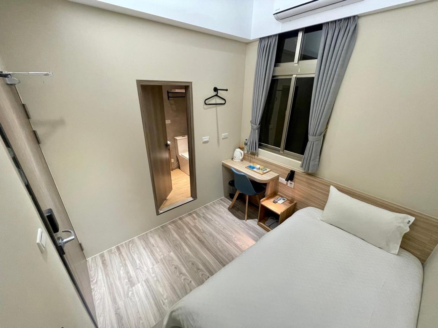Shuntai Inn Fengshan  Exterior photo